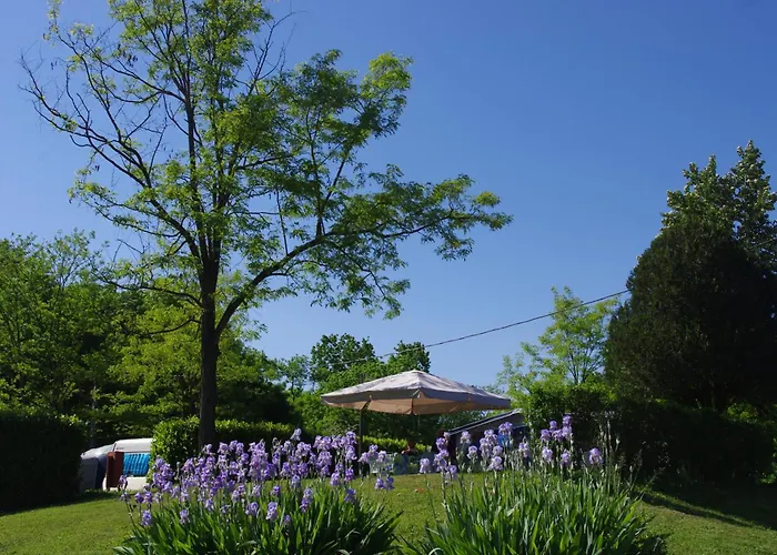 Kanopee Village