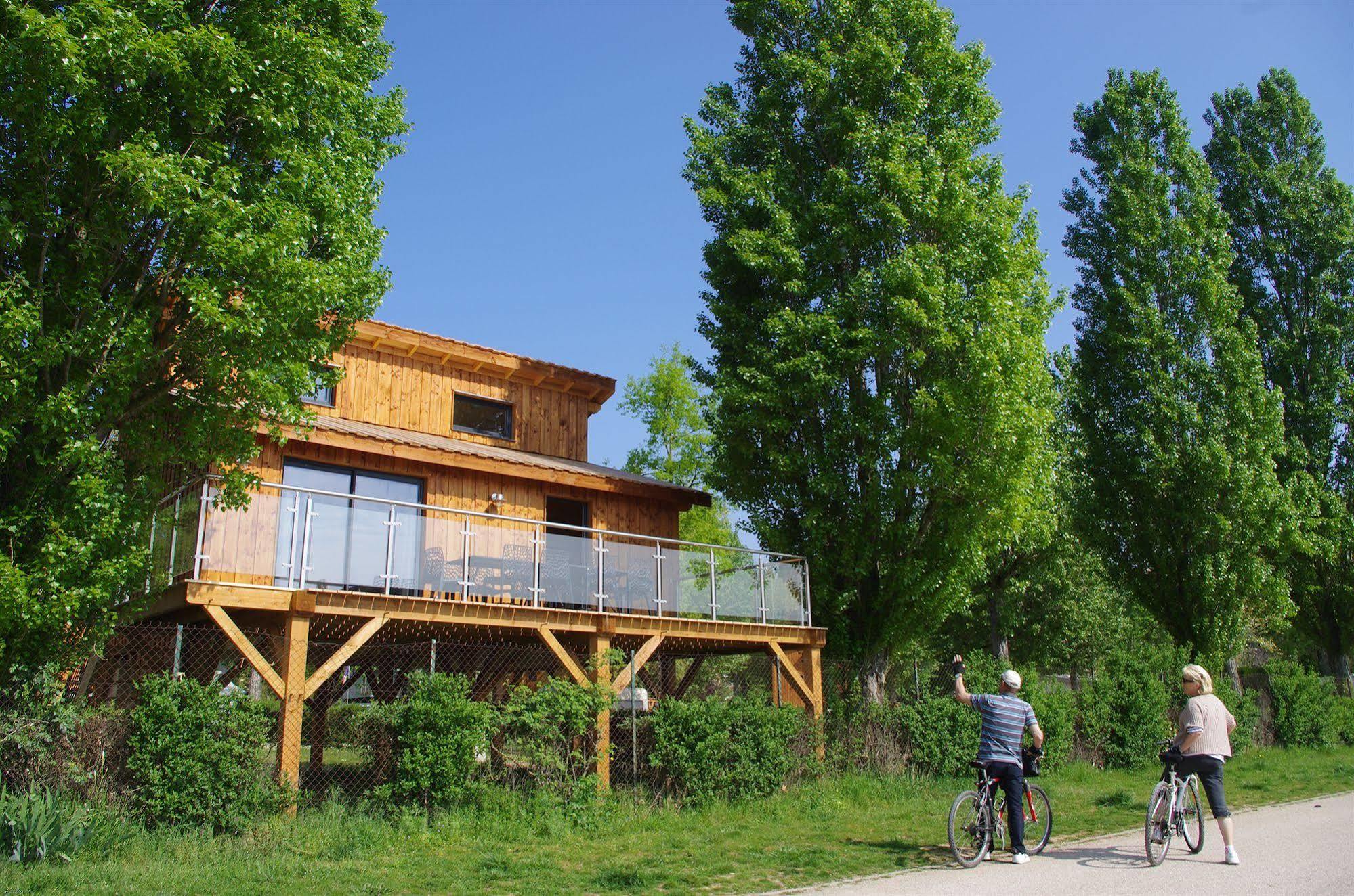 Camping Kanopee Village Trévoux