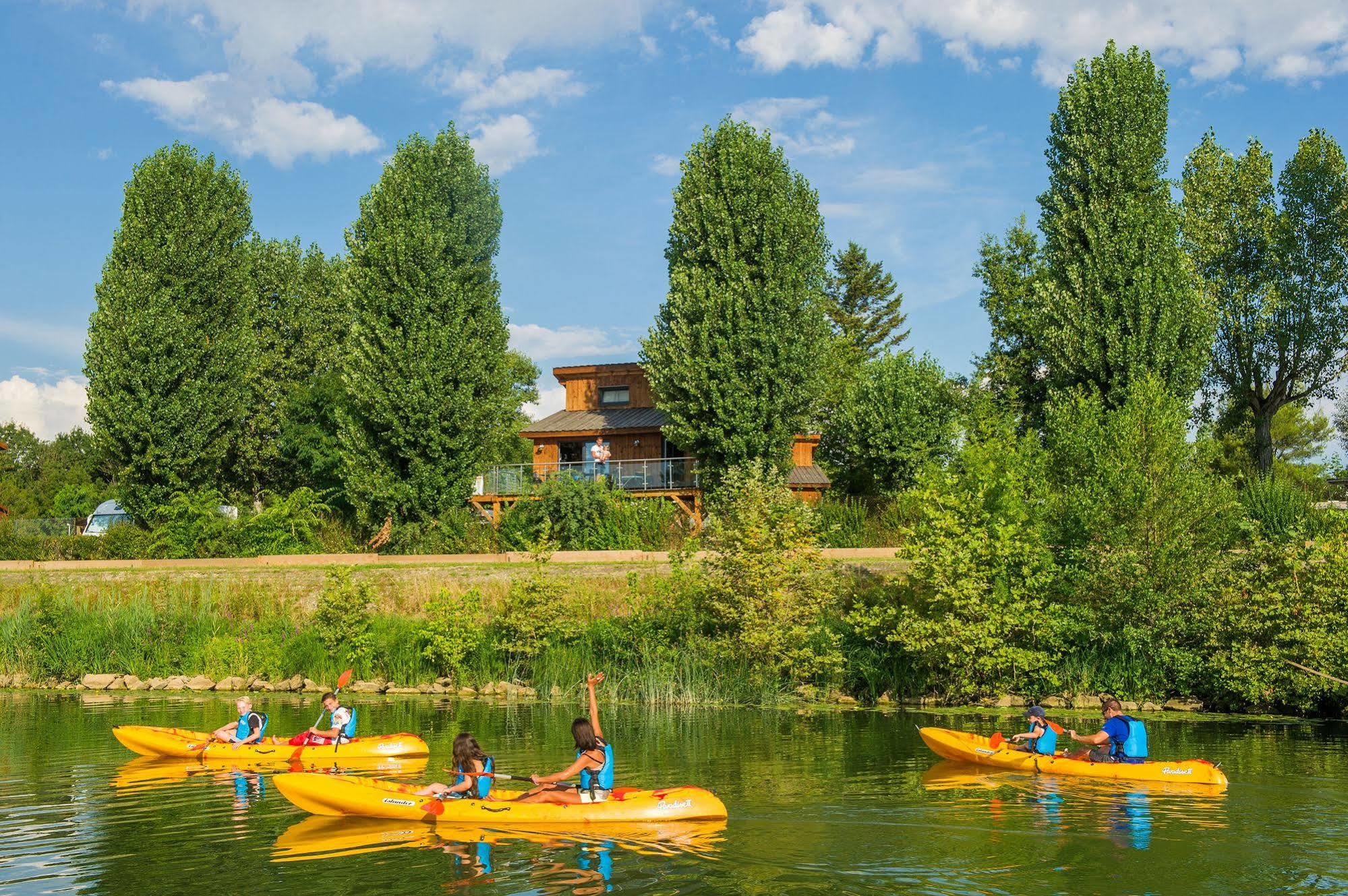 Camping Kanopee Village 3*